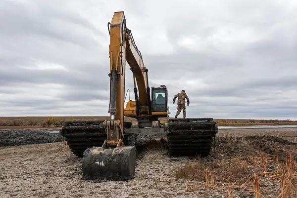 Excavadoras anfibias y su uso